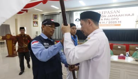 Pj. Wali Kota Lepas 105 CJH Palopo ke Tanah Suci