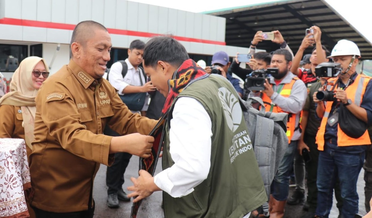 Sambut Menhut, Bupati Lutim Ajukan Sejumlah Lokasi Jadi Hutan Sosial