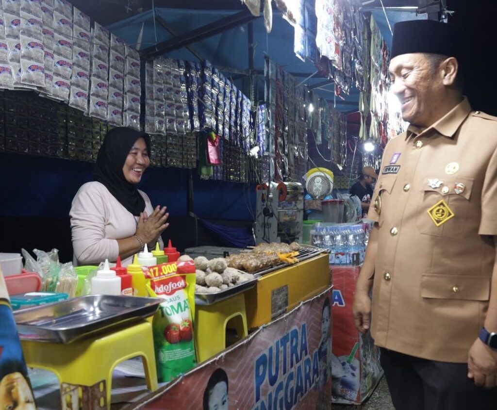 Dibuka Bupati, Malili Night Market akan Berlangsung Satu Bulan