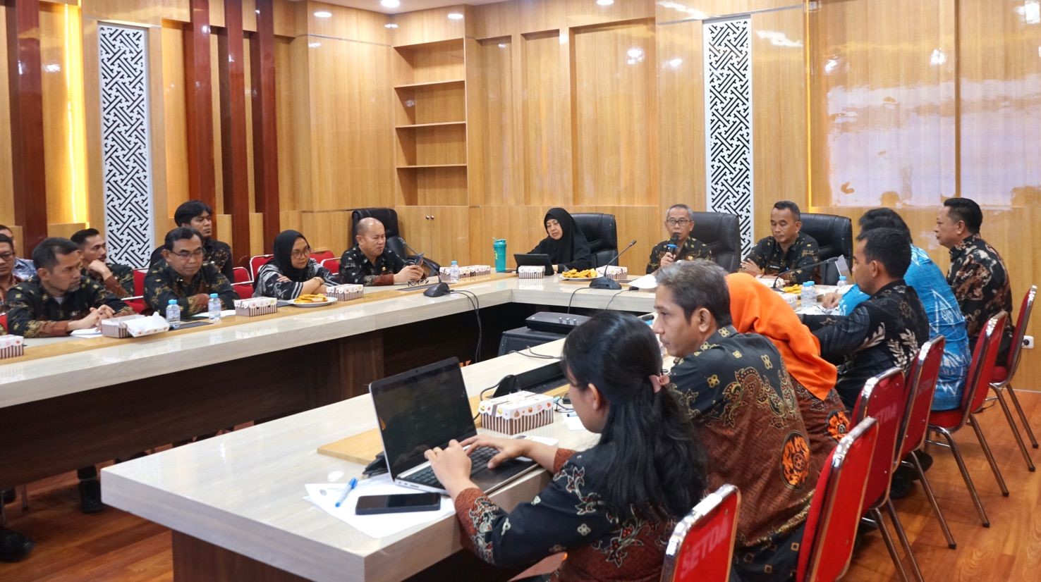 Pimpin Rakor TPID, Sekda Lutim Minta Susun 9 Langkah Pengedalian
