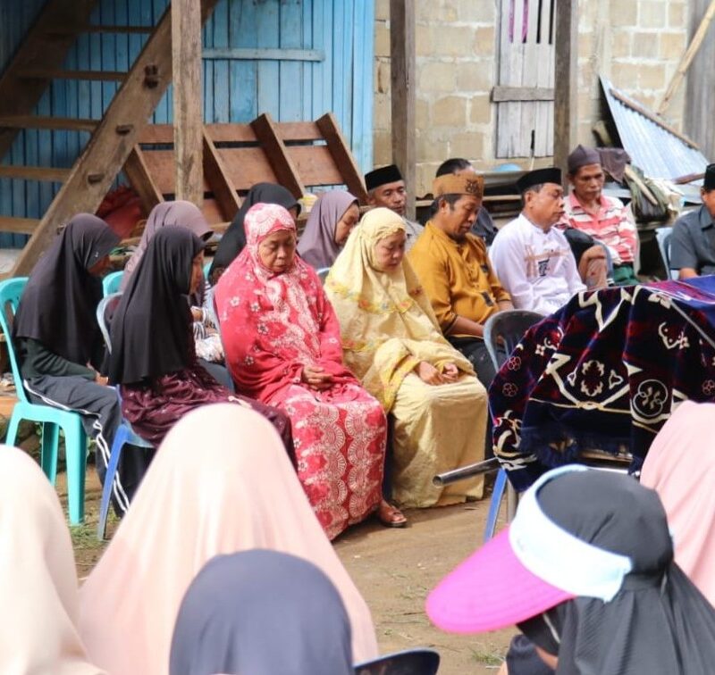 Bupati Lutim Lepas Jenazah Guru SMPN 2 Towuti