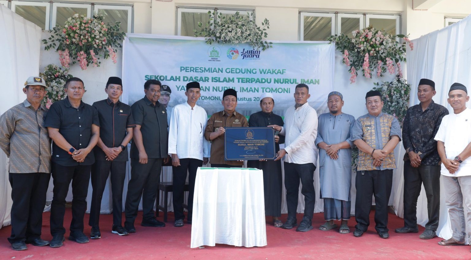 Bupati Lutim Resmikan Gedung SDIT Nurul Iman Tomoni