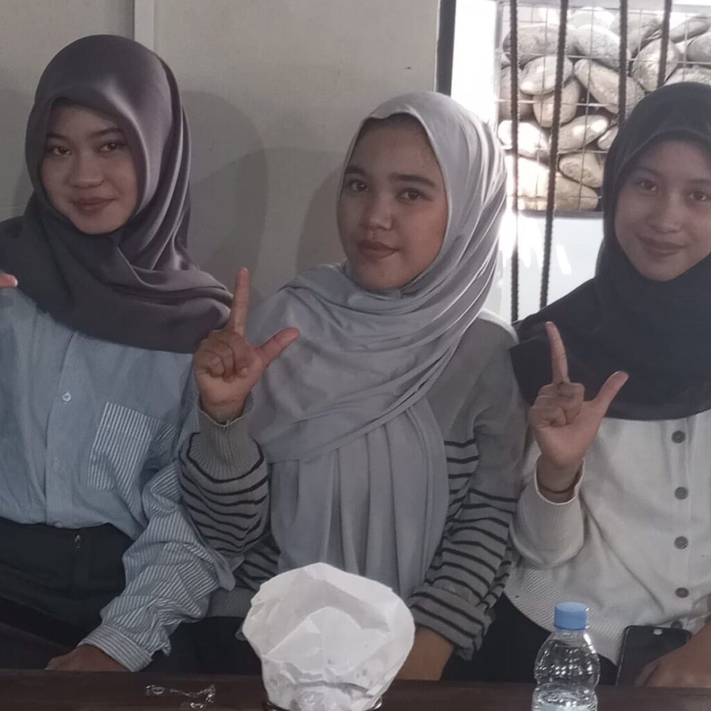 Program Beasiswa Kartu Pintar Lutim, Diapresiasi Kalangan Mahasiswa
