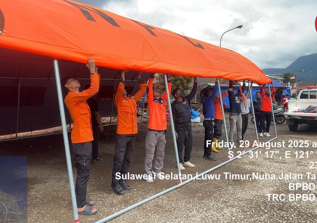 Kebakaran Sorowako Dapat Perhatian dari Bupati Luwu Kebakaran Sorowako Dapat Perhatian dari Bupati Luwu