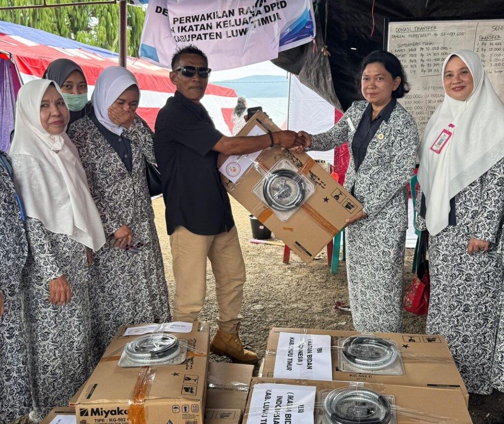 IBI Lutim Salurkan 25 Kompor Gas ke Korban Kebakaran Sorowako