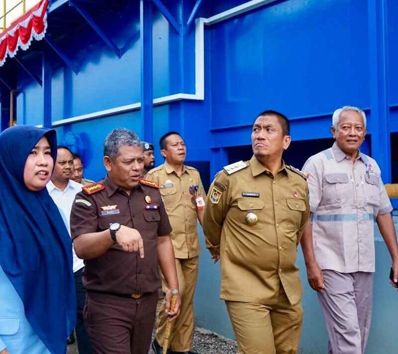 Bupati Lutim Resmikan IPA Perumda Waemami