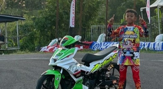 Rider Cilik Lutim Juara Kejurnas Motoprix di Sidrap