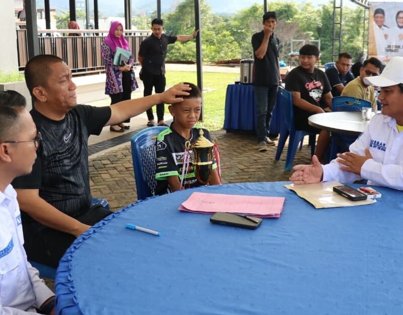 Bupati Lutim Dukung Penuh Rider Cilik Lutim Bertarung di Motoprix Bupati Lutim Dukung Penuh Rider Cilik Lutim Bertarung di Motoprix