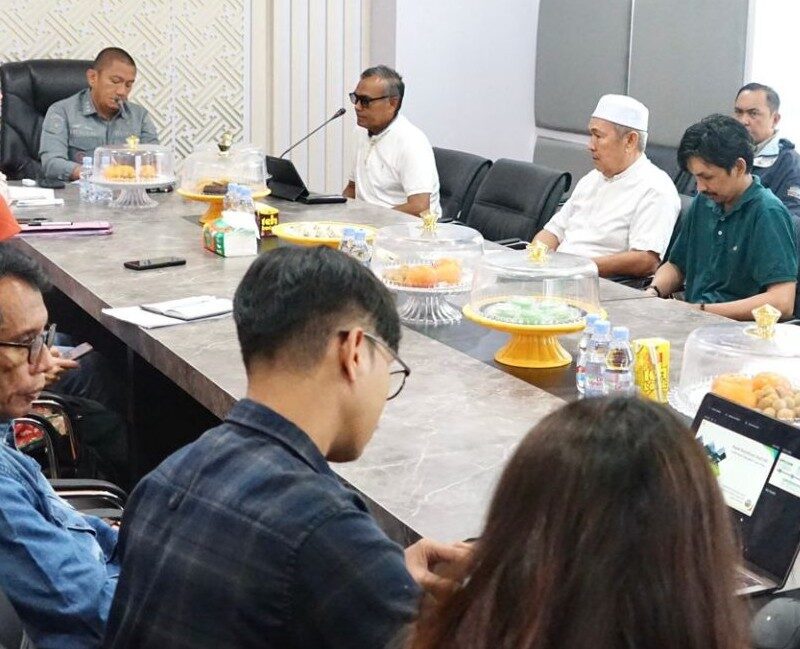 Bupati Lutim Dorong Pemberdayaan Kontraktor Lokal Cetak Sawah Bupati Lutim Dorong Pemberdayaan Kontraktor Lokal Cetak Sawah