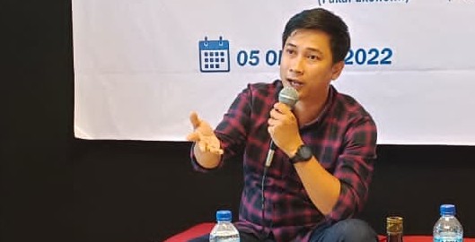 Penjahit Desa Ketiban Berkah dari Program Seragam Gratis Ibas-Puspa