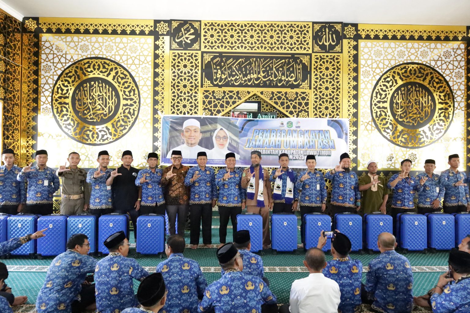 Beri Hadiah Umrah, Ibas Resmi Lepas 20 Pegawai dan Kepala Desa