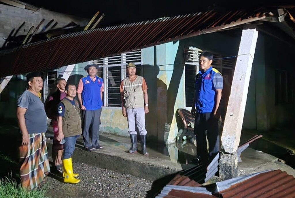 Gerak Cepat, Pemkab Lutim Bantu Korban Puting Beliung Burau