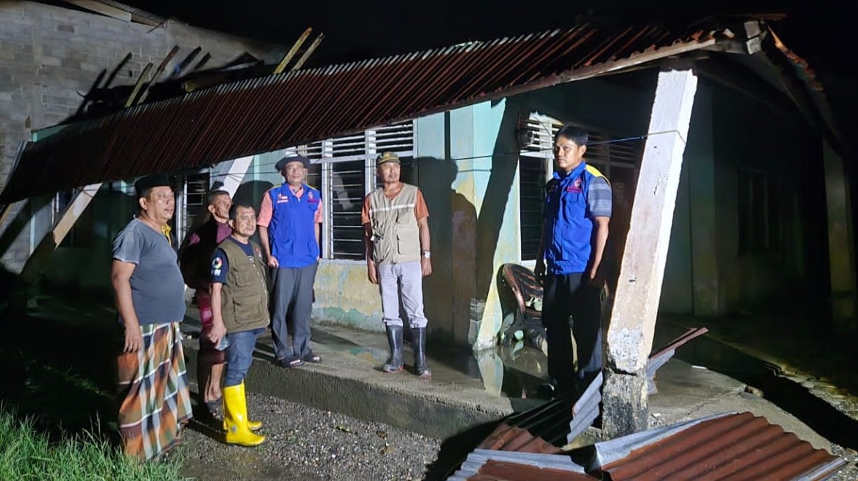 Gerak Cepat, Pemkab Lutim Bantu Korban Puting Beliung Burau