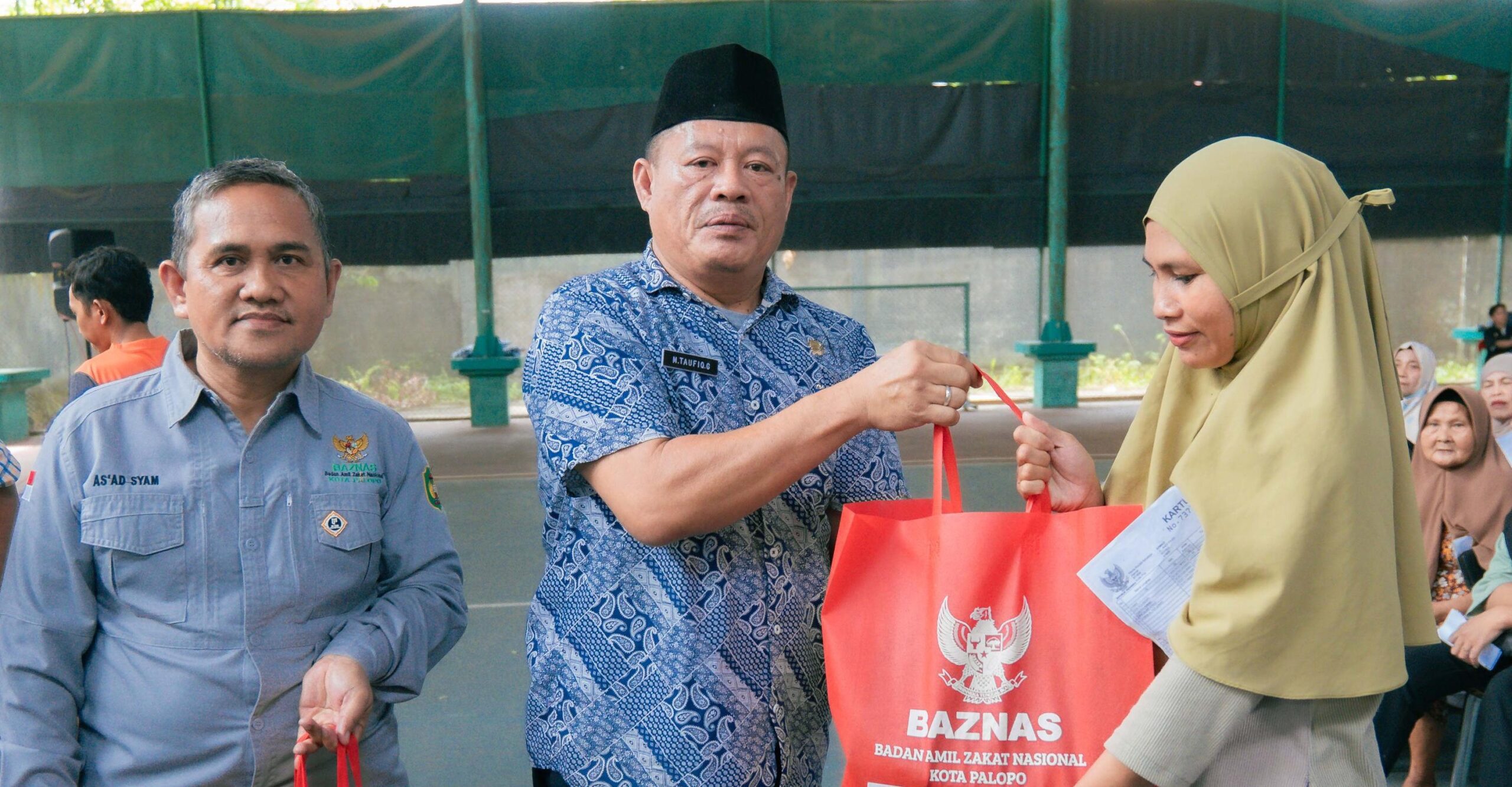 Baznas Palopo Distribusikan 1.330 Paket Keluarga Bahagia Ramadan