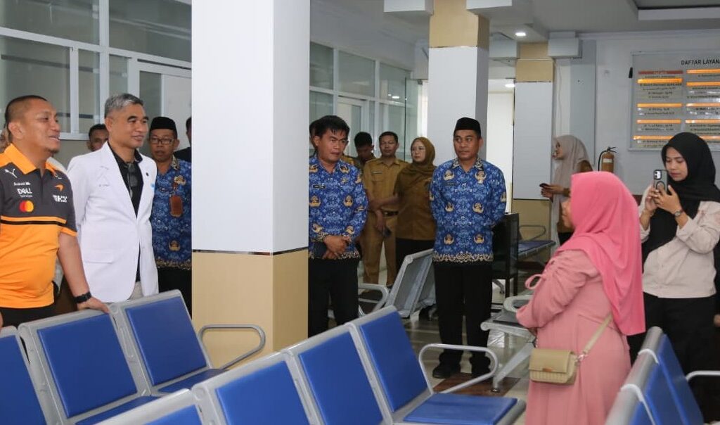 Bupati Lutim Tinjau Progres Pembangunan RSUD I Lagaligo