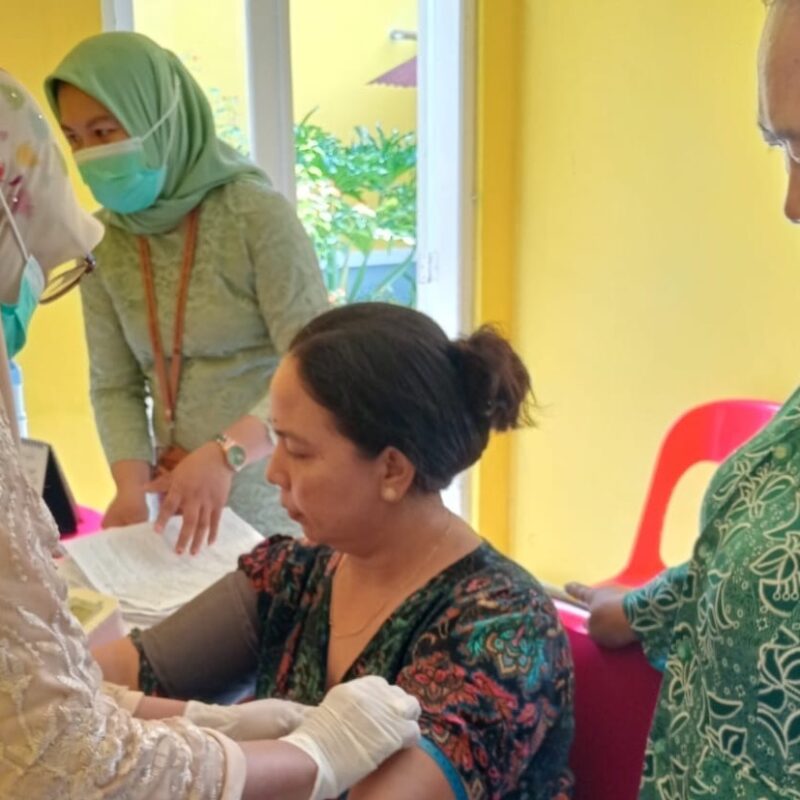 Peringati Hari Kartini, TP-PKK dan PKM di Lutim Gelar Deteksi Dini Kanker Leher Rahim