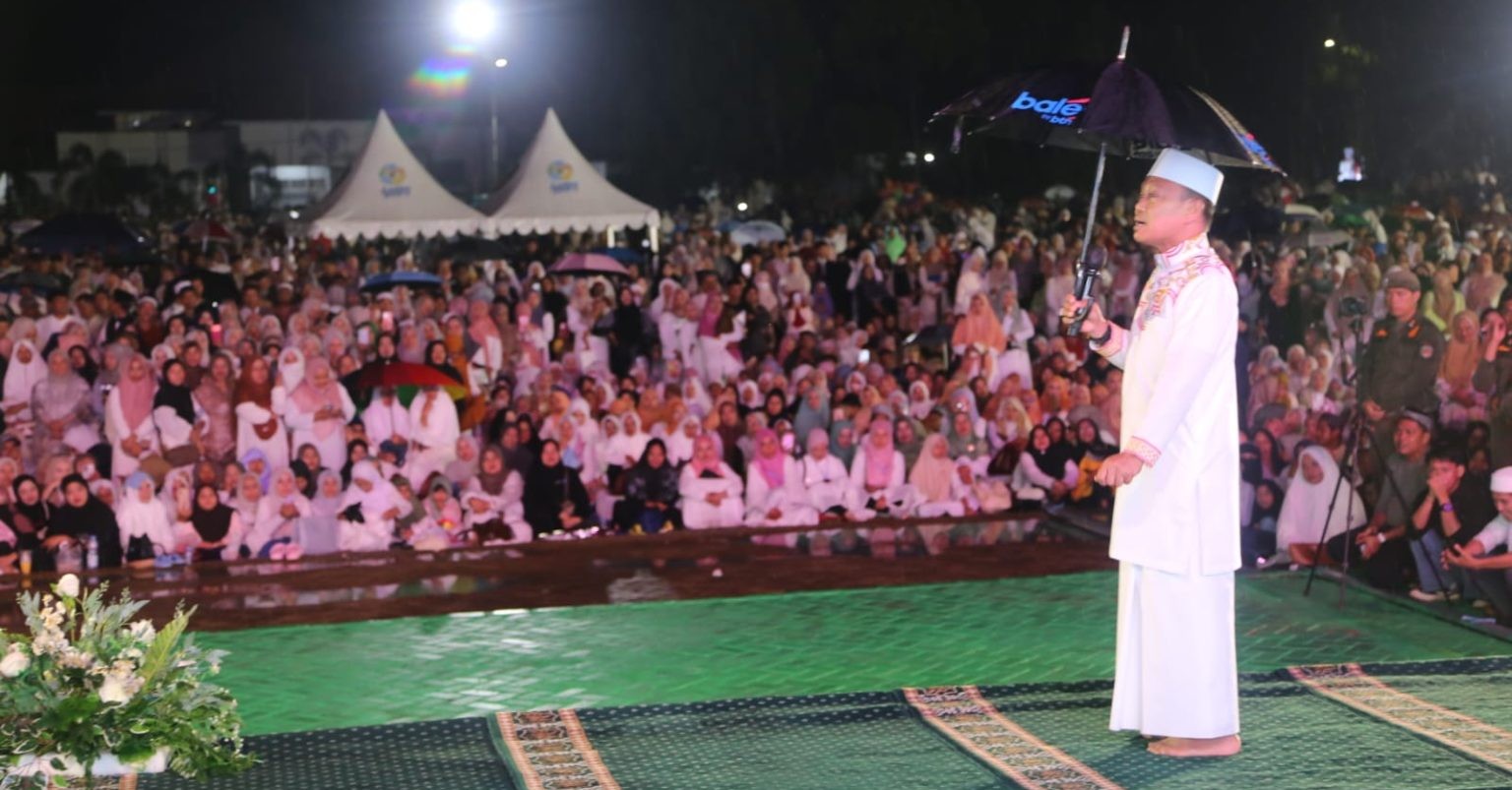 Lapangan Pendidikan Dipadati Jamaah, Tabligh Akbar HUT Lutim Berlangsung Meriah