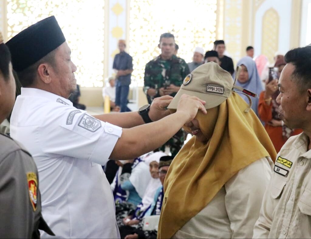 Diiringi Doa, Bupati Lutim Lepas JCH Menuju Tanah Suci