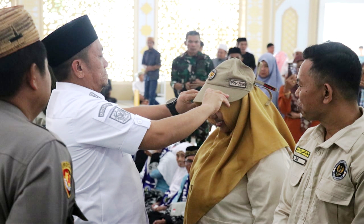Diiringi Doa, Bupati Lutim Lepas JCH Menuju Tanah Suci