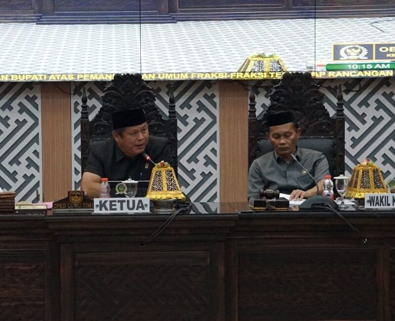 Wabup Lutim Sampaikan Jawaban Bupati atas Pandangan Umum Fraksi DPRD