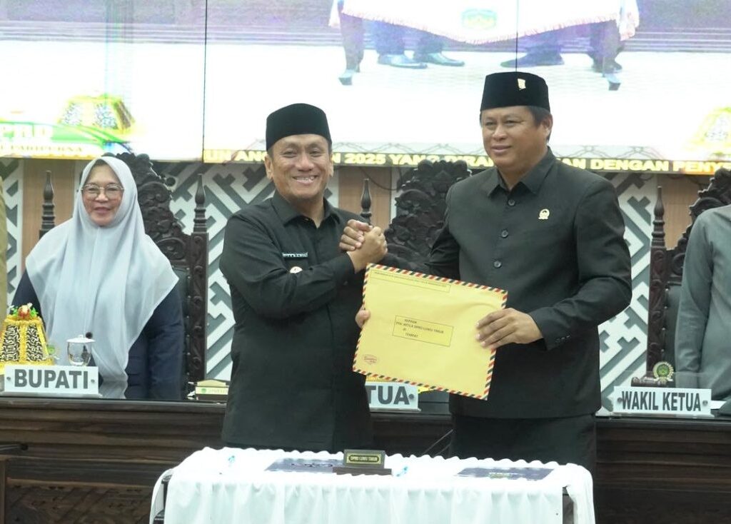 Ranperda Pertanggungjawaban APBD 2025 Disetujui, Pemkab Lutim Serahkan KUA-PPAS 2027 ke DPRD Ranperda Pertanggungjawaban APBD 2025 Disetujui, Pemkab Lutim Serahkan KUA-PPAS 2027 ke DPRD