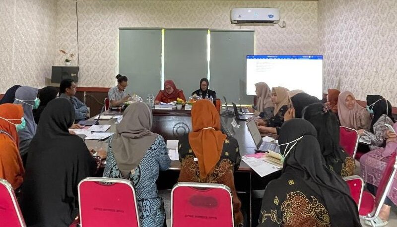 Turunkan Angka Kematian Ibu dan Bayi, Dinkes Lutim Gelar Pertemuan AMP-SR
