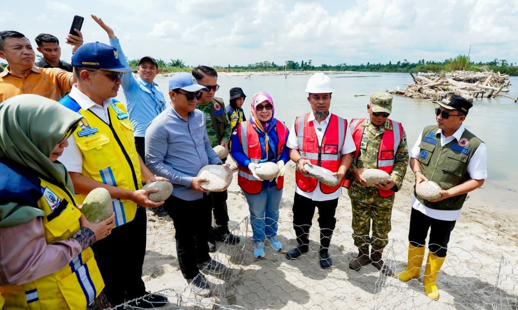 Gubernur Sulsel Ground Breaking Pembangunan Tanggul 200 Meter Penanganan Banjir Sungai Rongkong