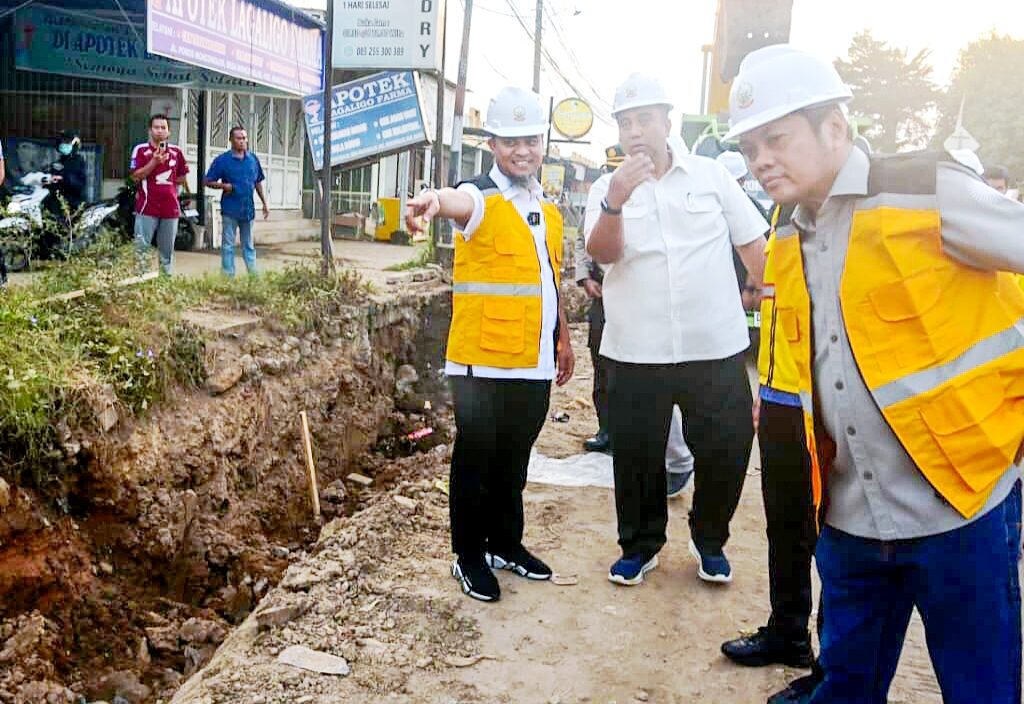 Jawab Aspirasi Warga, Gubernur Sulsel Resmikan Pembangunan Jalan Moncongloe
