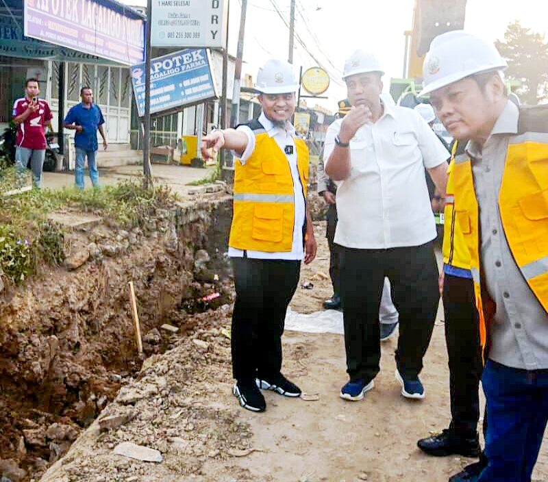Jawab Aspirasi Warga, Gubernur Sulsel Resmikan Pembangunan Jalan Moncongloe