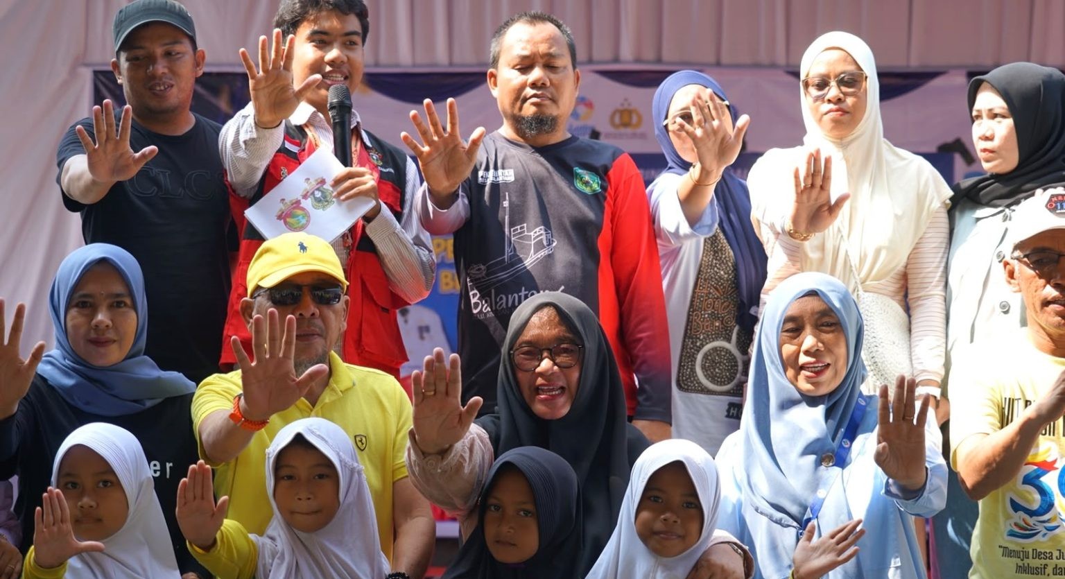 Buka Sosialisasi PATBM, Wabup Luwu Timur Soroti Dampak Gawai terhadap Anak