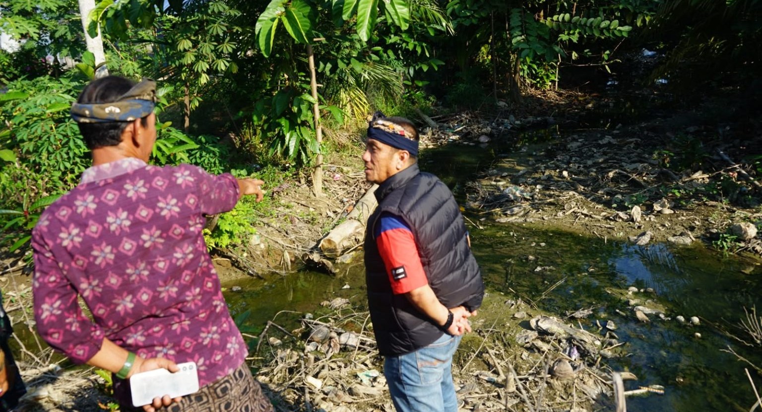 Bupati Luwu Timur Serap Aspirasi Warga Hindu Angkona, Air Bersih Jadi Prioritas