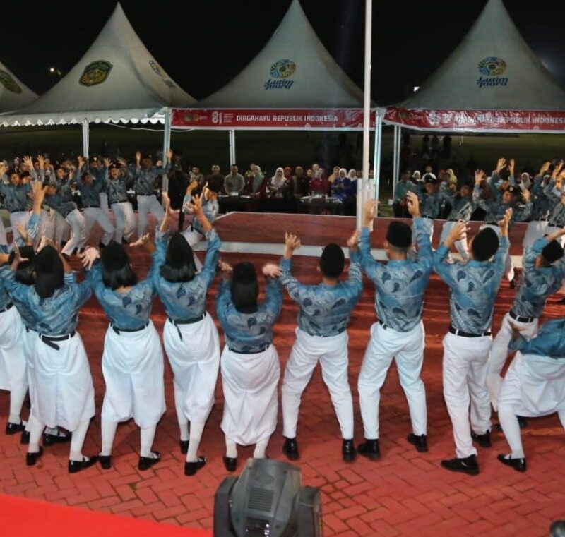 Diapresiasi Bupati, Paskibraka Lutim Dapat Hadiah Liburan ke Jogja Diapresiasi Bupati, Paskibraka Lutim Dapat Hadiah Liburan ke Jogja