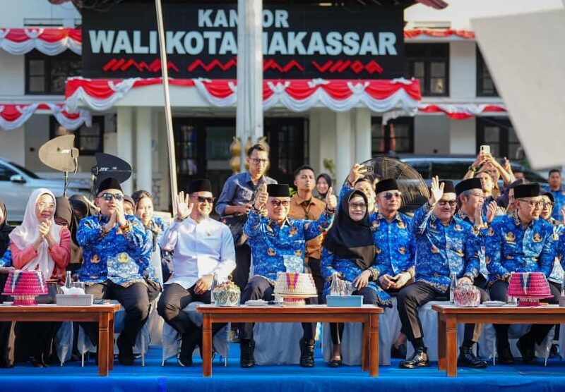 Saksikan Pawai Ta’aruf, Gubernur Sulsel Sambut 117 Kontingen MTQ VIII Korpri Nasional