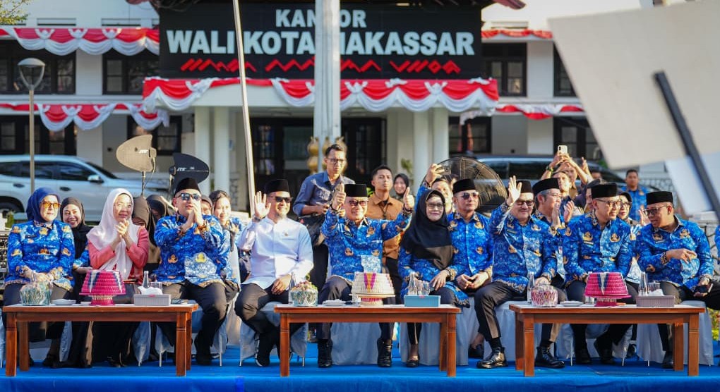 Saksikan Pawai Ta’aruf, Gubernur Sulsel Sambut 117 Kontingen MTQ VIII Korpri Nasional