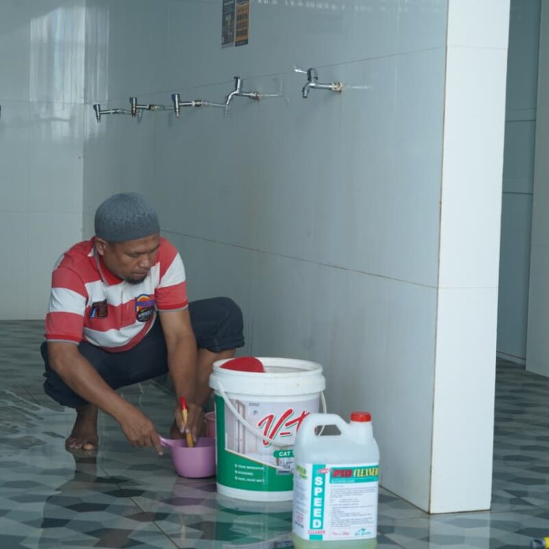 Pemkab Lutim Ikut Geber Mas, Sekda: Kebersihan Masjid Tanggung Jawab Bersama Pemkab Lutim Ikut Geber Mas, Sekda: Kebersihan Masjid Tanggung Jawab Bersama