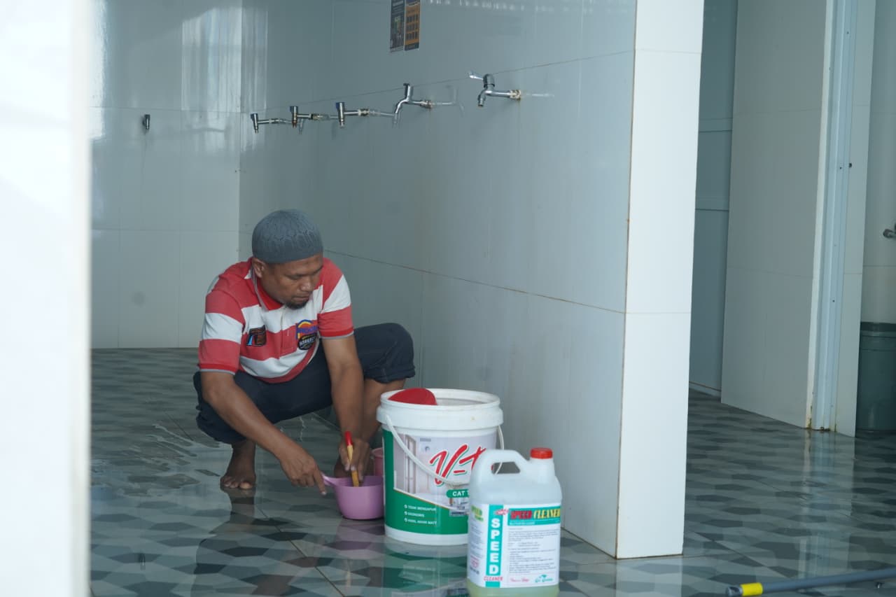 Pemkab Lutim Ikut Geber Mas, Sekda: Kebersihan Masjid Tanggung Jawab Bersama