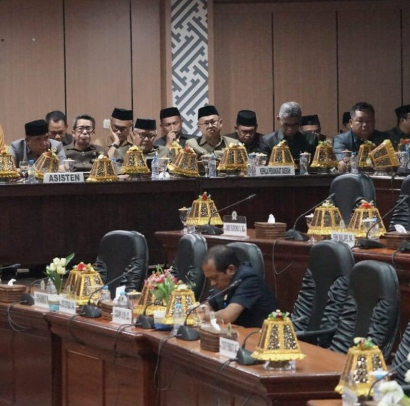Wabup Puspawati Jawab Pandangan Fraksi DPRD soal Perubahan APBD Luwu Timur 2026 Wabup Puspawati Jawab Pandangan Fraksi DPRD soal Perubahan APBD Luwu Timur 2026