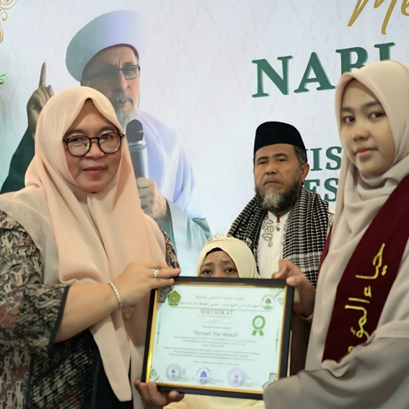 Puspawati Dorong Ponpes As-Syeikh Yusuf Al-Hasani Cetak Generasi Religius dan Berkarakter Puspawati Dorong Ponpes As-Syeikh Yusuf Al-Hasani Cetak Generasi Religius dan Berkarakter