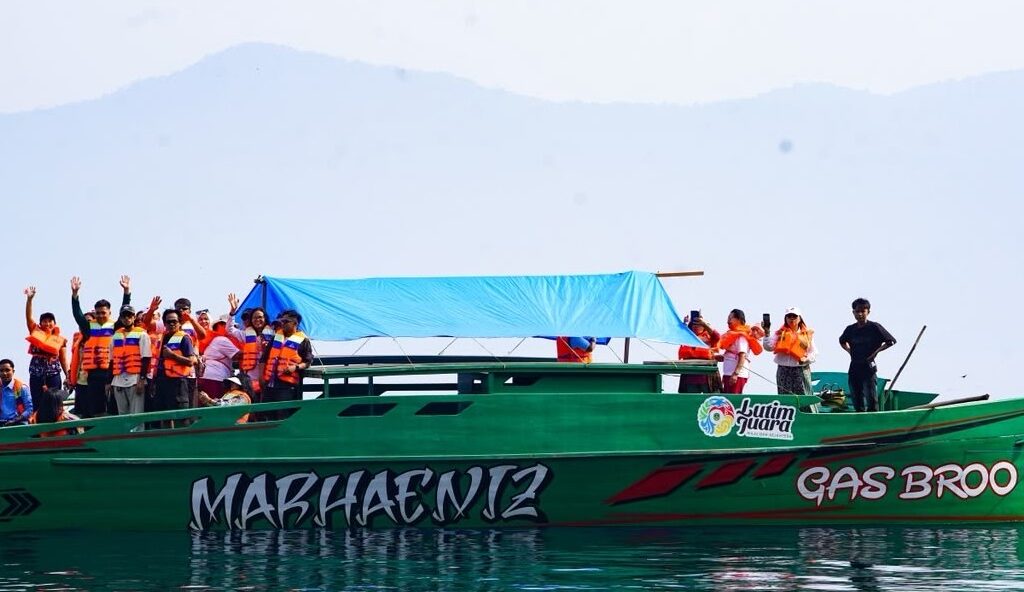 Jelajah Danau Matano, Cara Lutim Memperkenalkan Pesona Bumi Batara Guru Jelajah Danau Matano, Cara Lutim Memperkenalkan Pesona Bumi Batara Guru