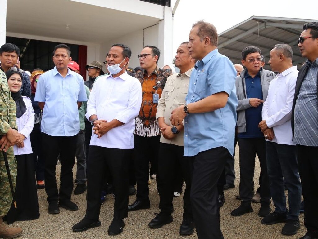 Menteri Koperasi Tinjau KDMP Sorowako, Dorong Pengembangan Hasil Pertanian Luwu Timur