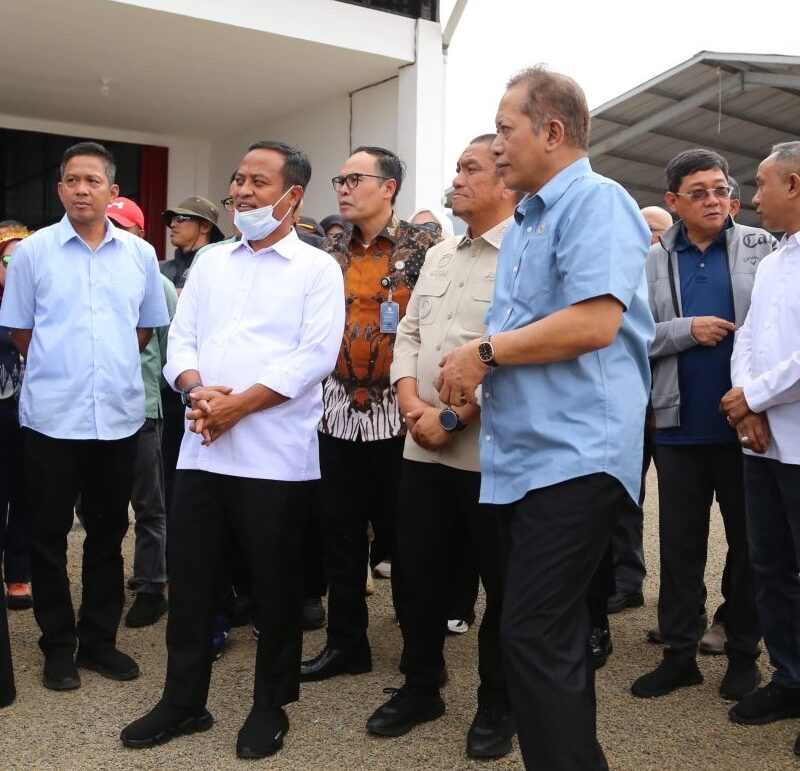 Menteri Koperasi Tinjau KDMP Sorowako, Dorong Pengembangan Hasil Pertanian Luwu Timur