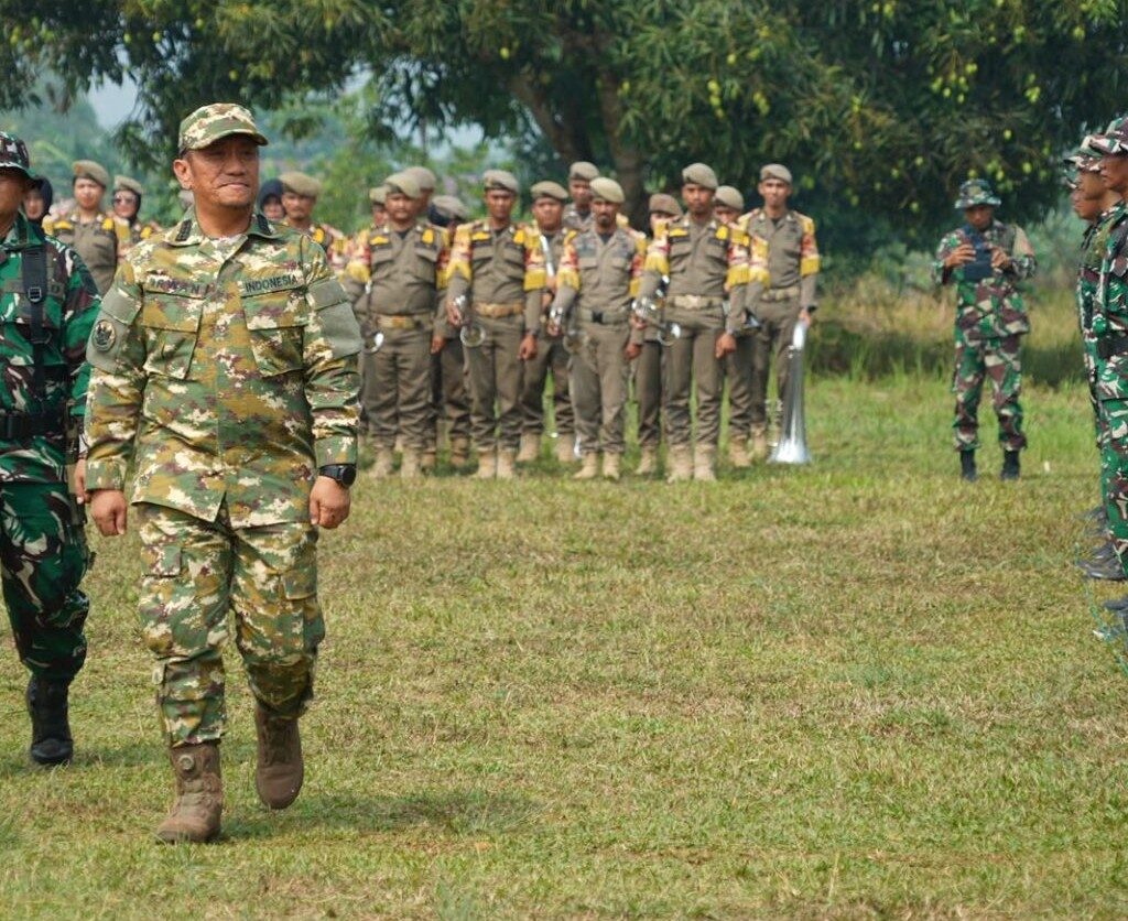 Buka TMMD ke-130, Bupati Lutim: Pembangunan Harus Merata hingga Desa